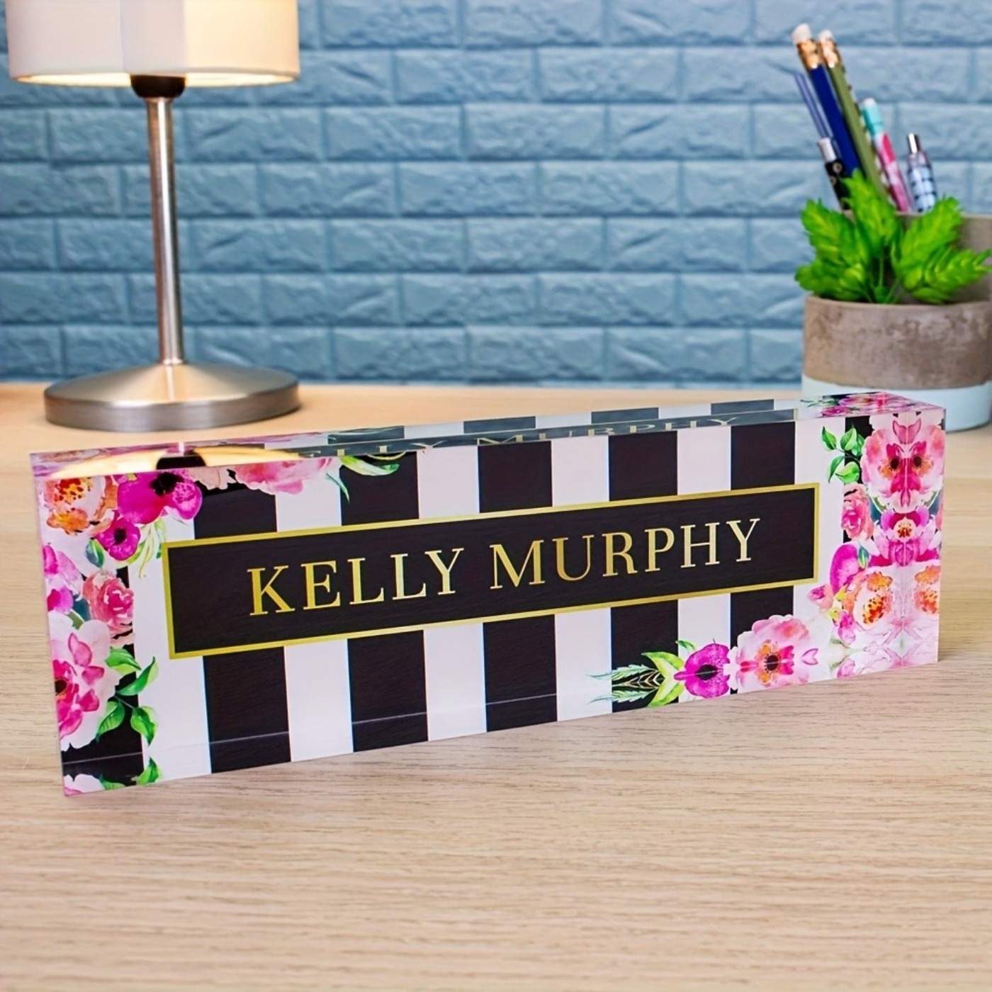 2D Flat Acrylic Nameplate, Flo - огляд і ціна Desk Name Plate